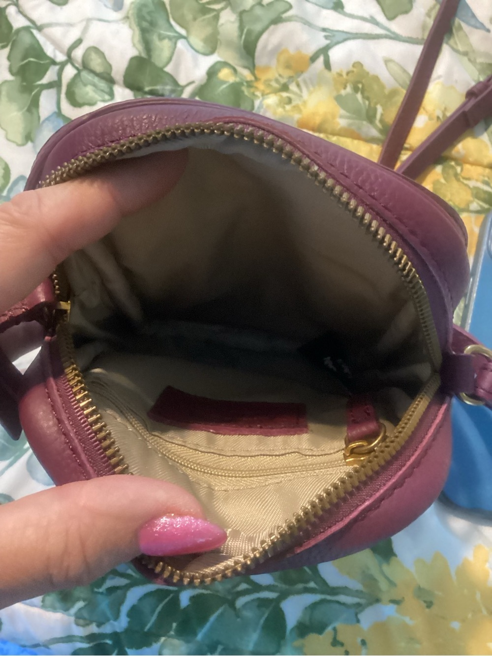American Leather Co Plum Pebbled Leather Phone Crossbody Bag - Picture 4 of 5